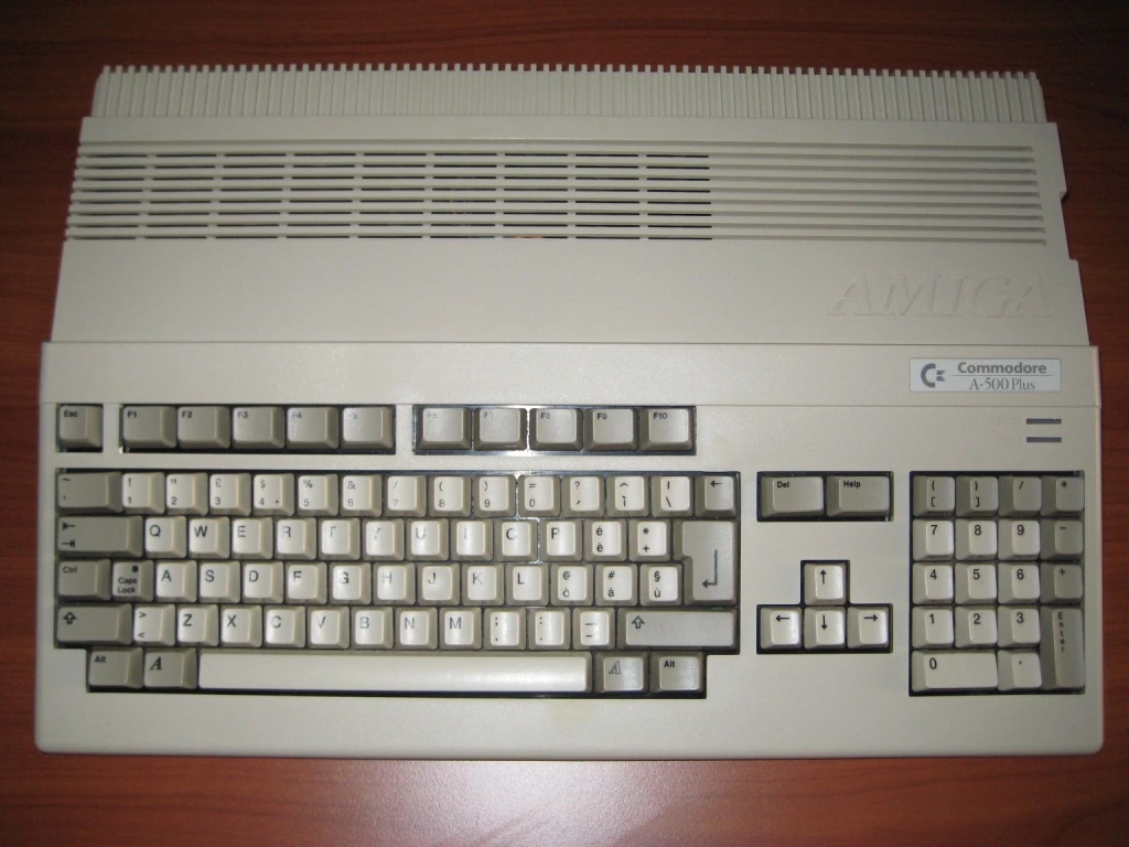 Amiga_500_plus.jpg