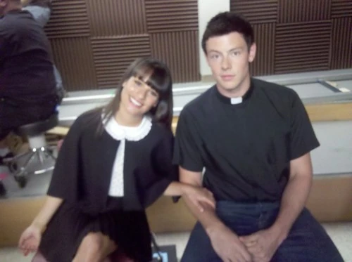 Cantada por Rachel y Finn