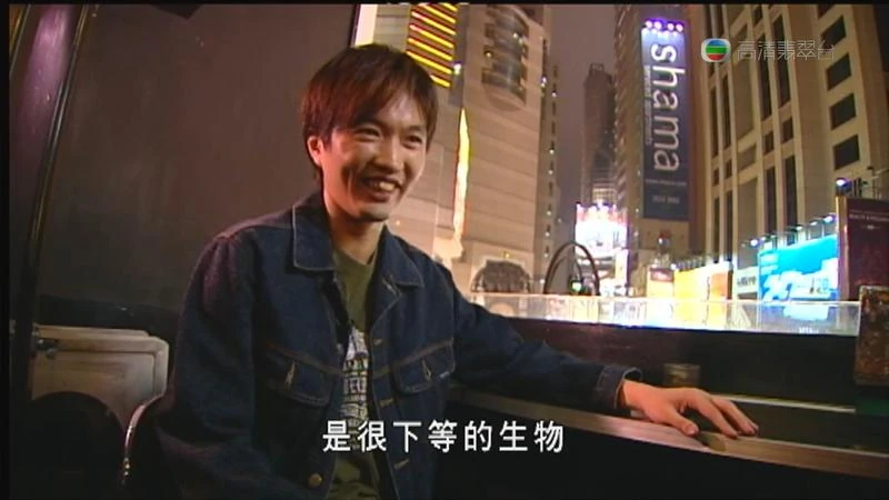 http://images.wikia.com/evchk/images/2/24/20090324_SundayPeter1.jpg