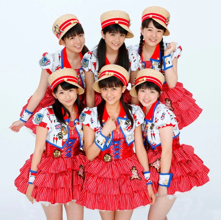 http://images.wikia.com/helloproject/images/6/6d/SMILEAGEJUNE20122.jpg