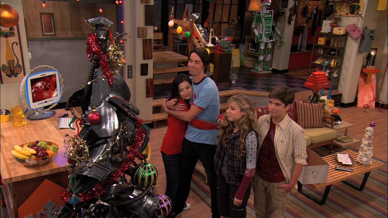 http://images.wikia.com/icarly/images/7/79/Vlcsnap-00142.png