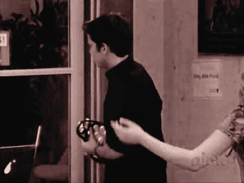 Seddiekissyddo.gif