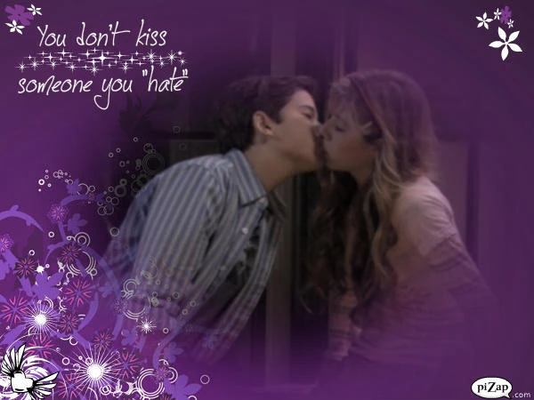First_Seddie_Kiss.jpg