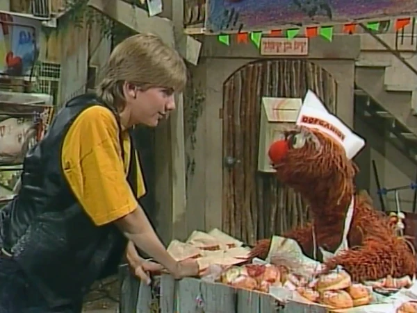 Jeremy Miller with Moishe Oofnik on Shalom Sesame.