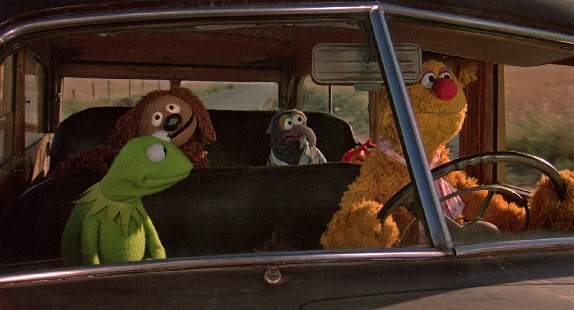 Patriotism swells in the heart of the American bear as Fozzie sings "America".