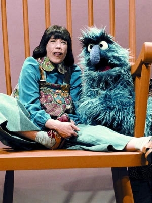 Lily Tomlin with Herry from her Sesame Street appearance.