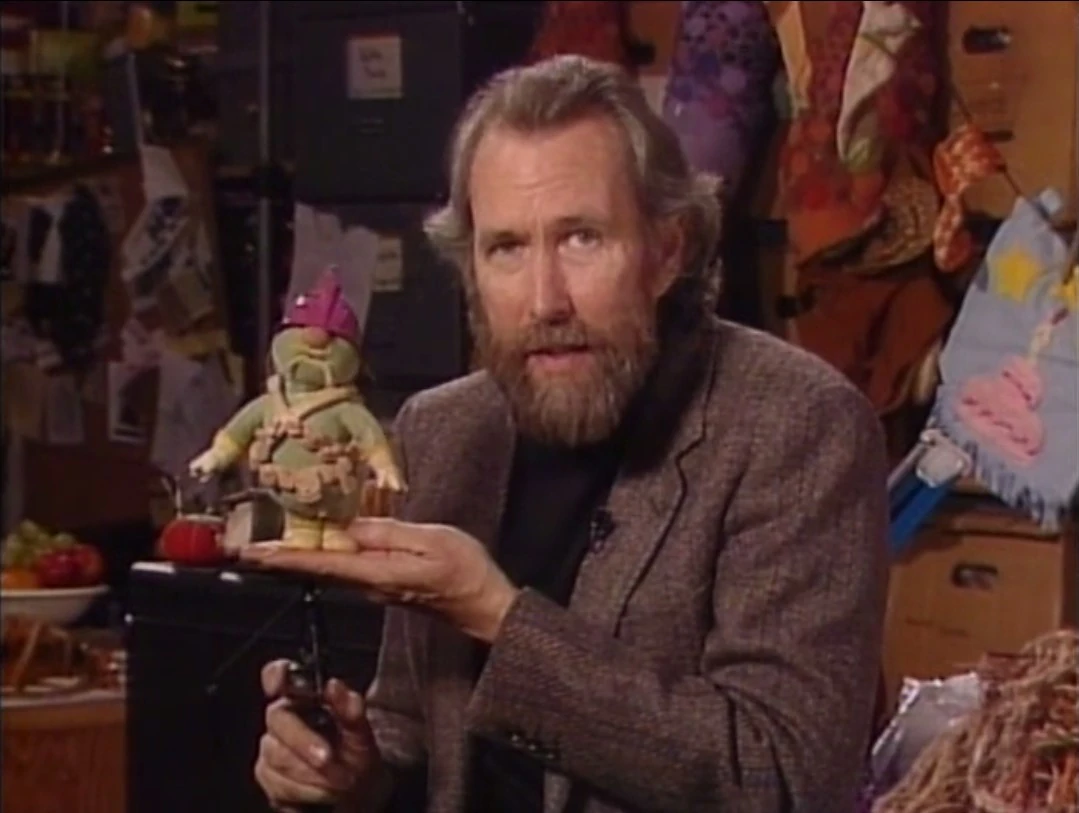 Jim Henson demonstrates how Doozers are performed.
