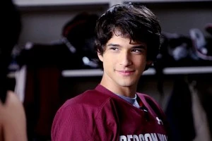 [Image: Tyler-Posey-as-Scott-McCall-in-Teen-Wolf-2-300x200.jpg]
