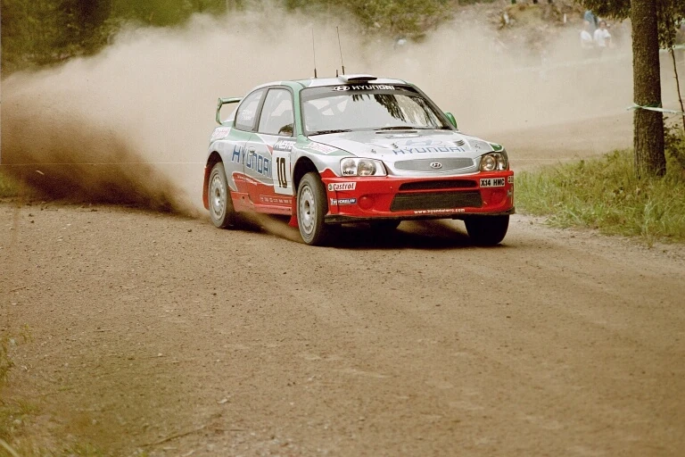 Am2_hyundai.jpg