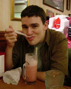 DON'T TOUCH MY ICE CREAM SWERRRRRRRRRRVE :/