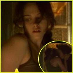 Twilight+bella+and+edward+kissing+scene