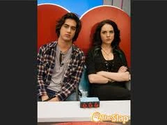 http://images.wikia.com/victorious/images/9/99/Badeworstcouple.jpg