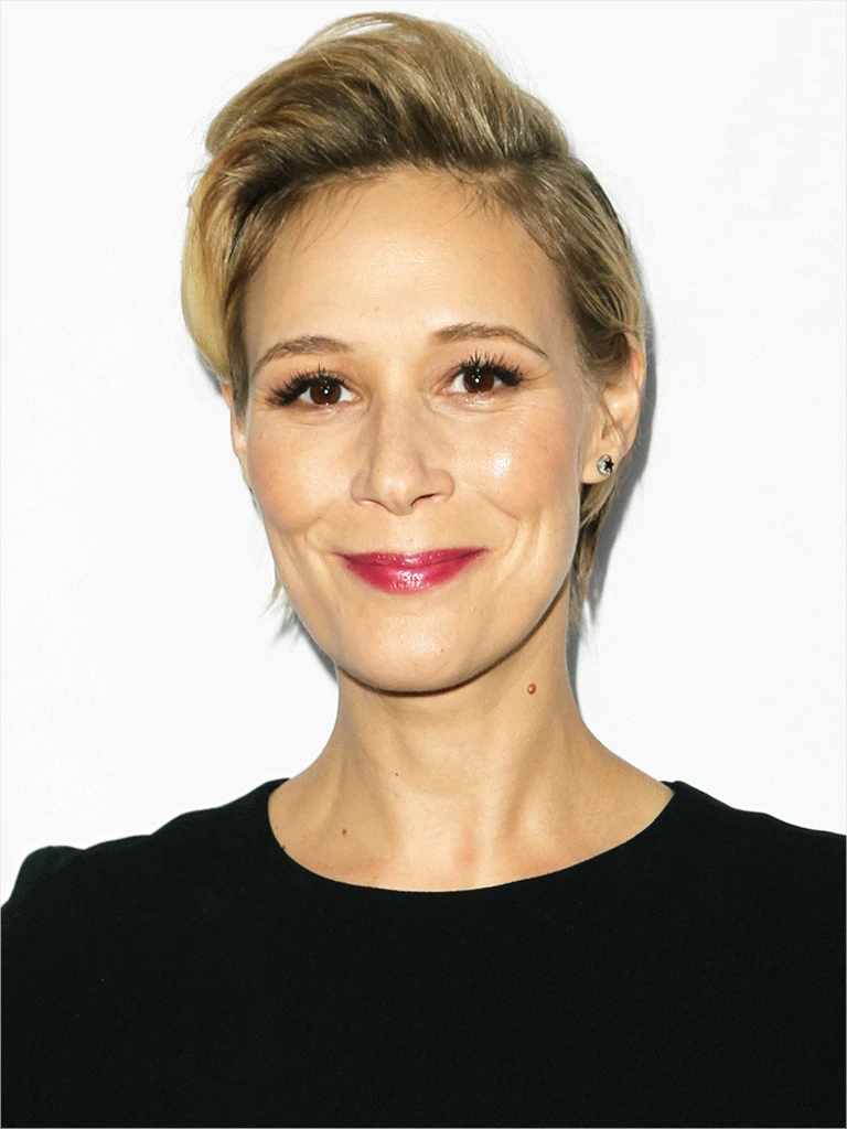 Liza Weil の掲示板投稿写真＆画像
